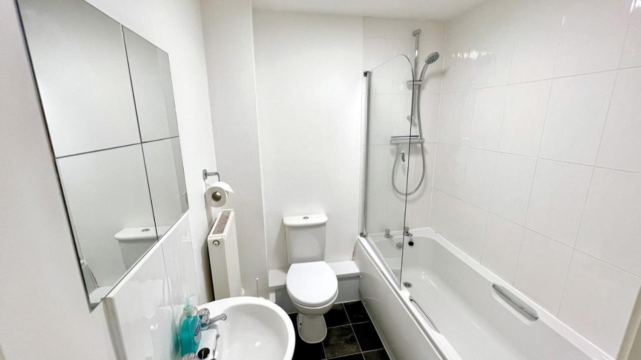 Cross Court, Stafford By Bell Apartments 외부 사진